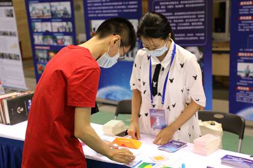 dc51840e71ec45dd8d06bd2ddc03b227.png 哈哈4修正.png